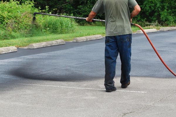 Lot Sealcoating in Morgantown